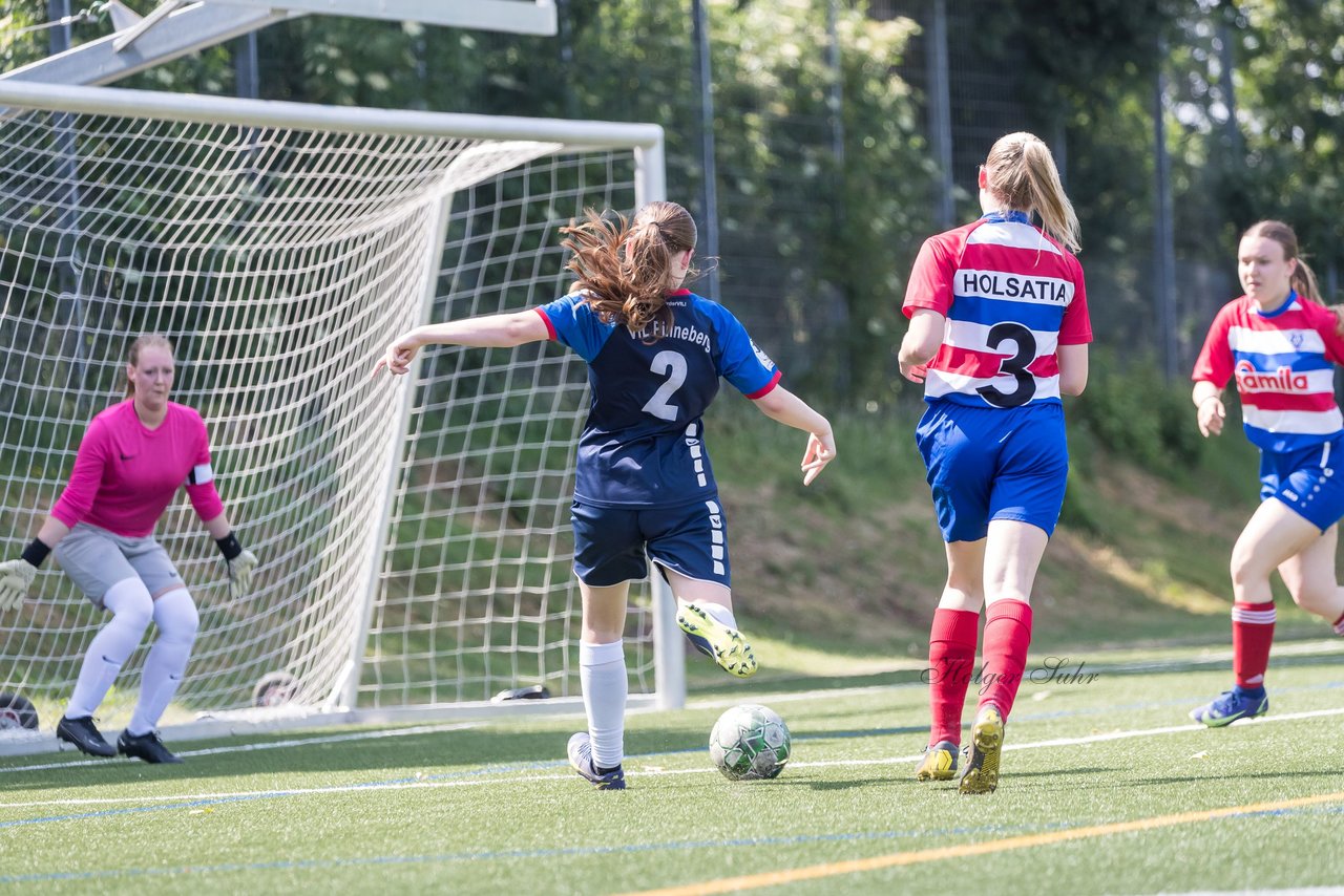 Bild 98 - wBJ Holsatia Elmshorn - VfL Pinneberg : Ergebnis: 1:4